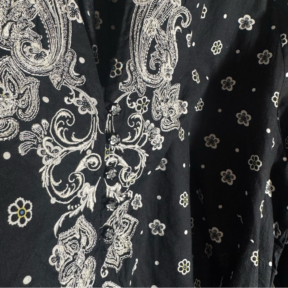 Robert Graham Paisley Carlisle Tunic Top Black White Tie Waist Floral Size XL - Picture 8 of 8
